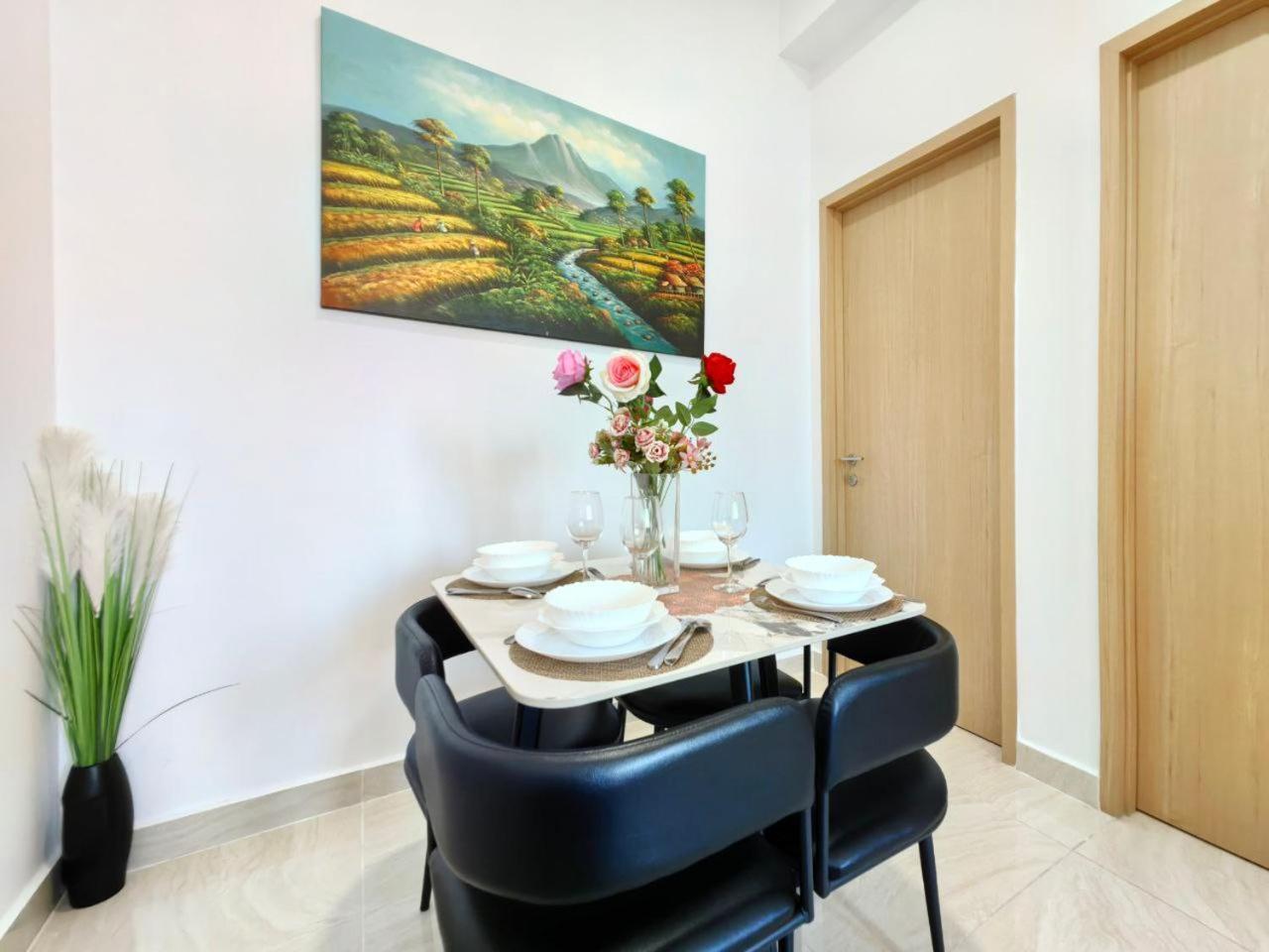 The Luxe Colony Klcc By Ntr Resources Apartment